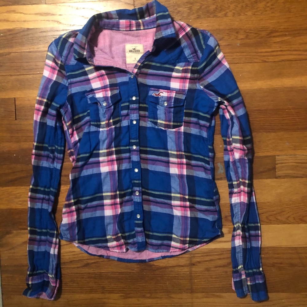 Hollister long sleeve size S plaid button down